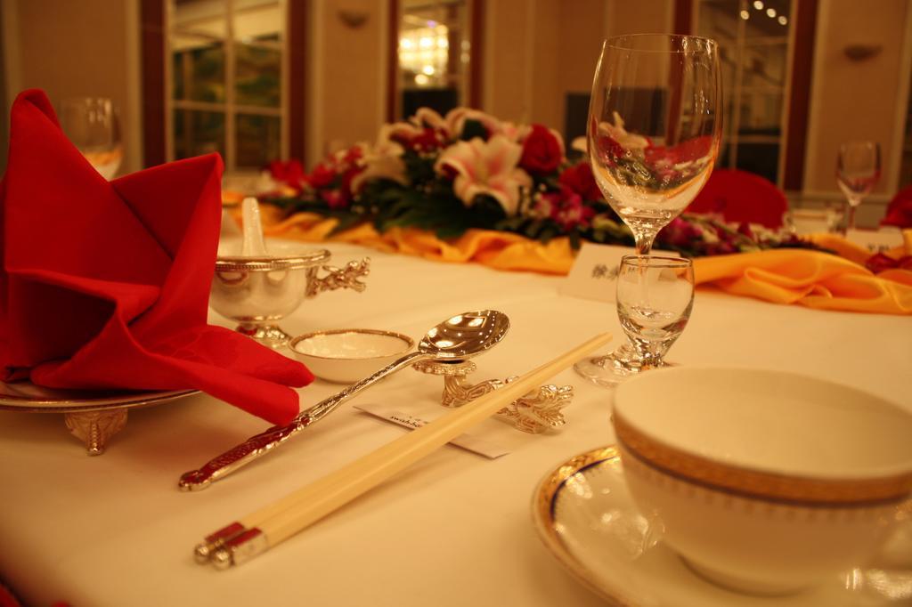 Ruishi Hotel Dalian Buitenkant foto